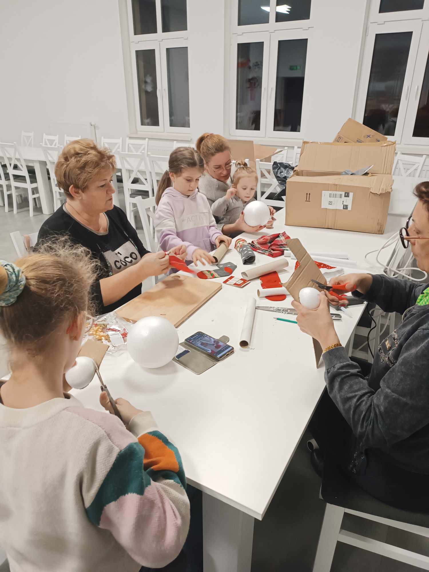 422798209_702185398426836_3393954738125946626_n